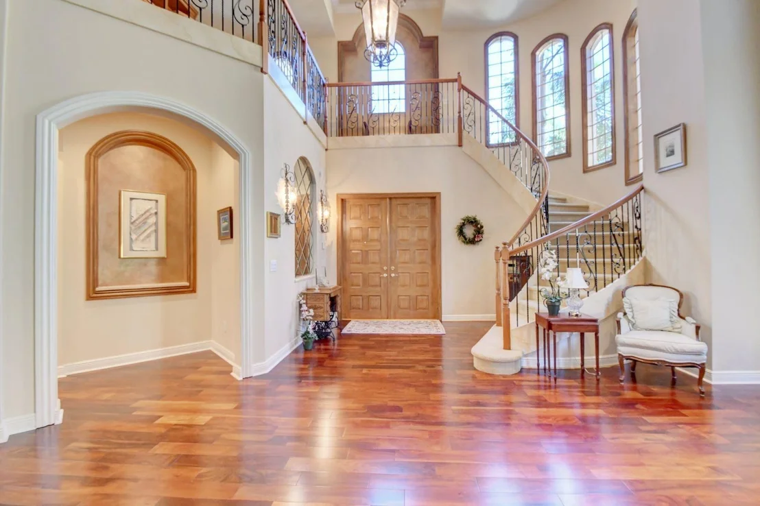 Photo of 8180 Valhalla Drive
