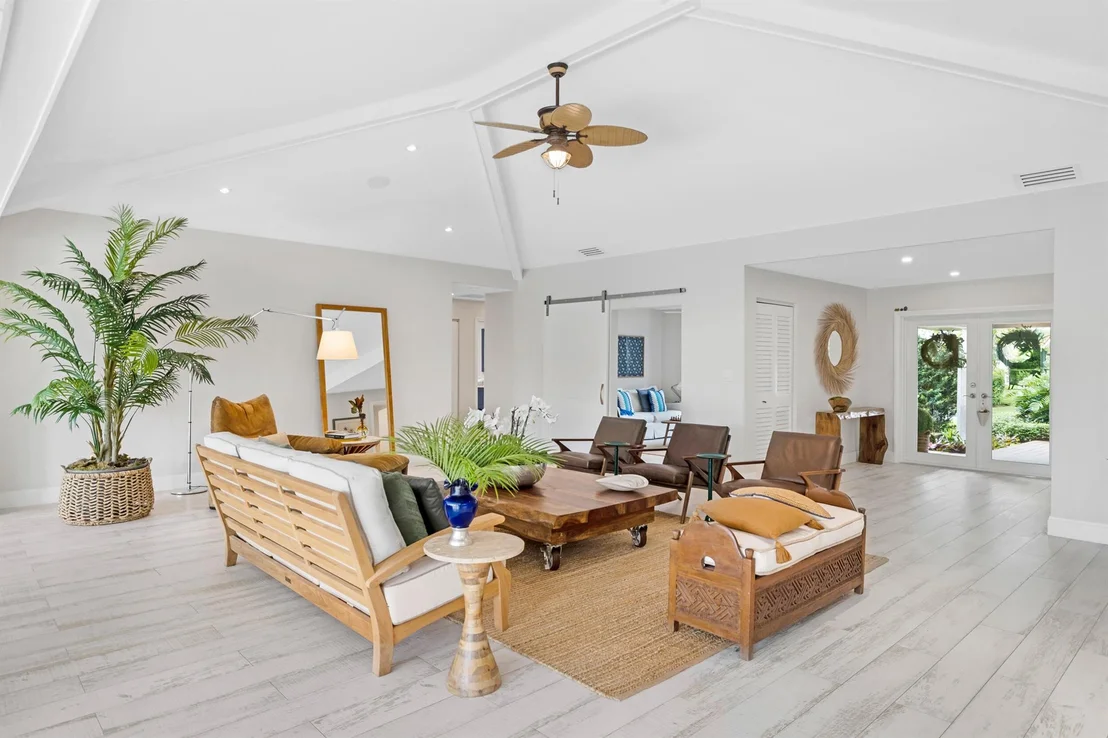 Photo of 5108 Pineview Circle