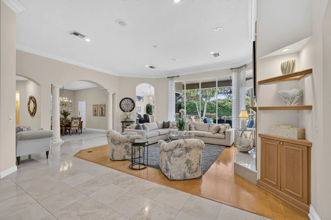 Photo of 2773 Tecumseh Drive