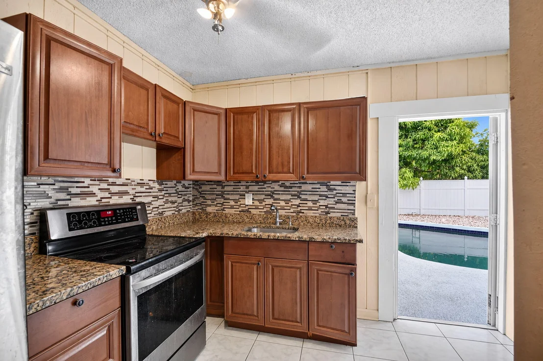 Photo of 1186 DREXEL Road