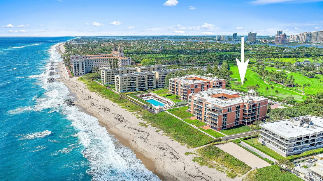 Photo of Unit N21 at 2 N Breakers Row