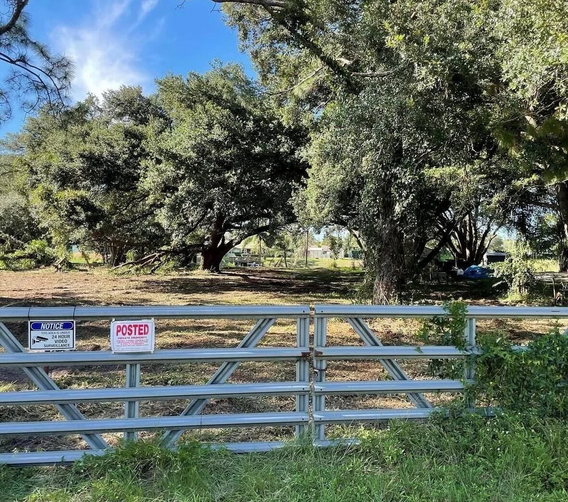 Photo of 420 River Drive