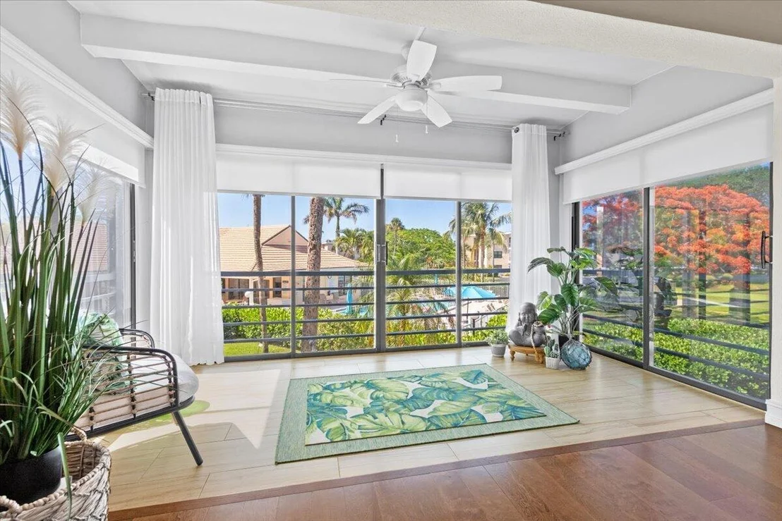 Photo of Unit 203E at 300 N Highway A1a