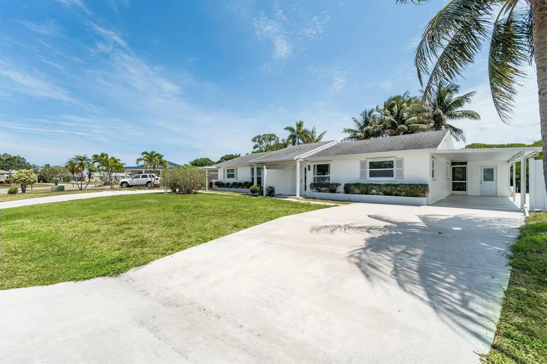 Photo of 1114 Stillwater Drive