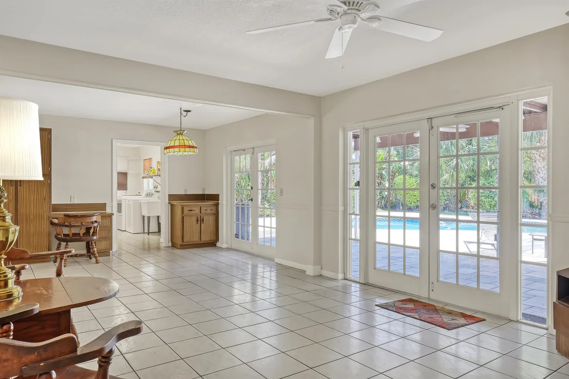 Photo of 2288 Windsor Road