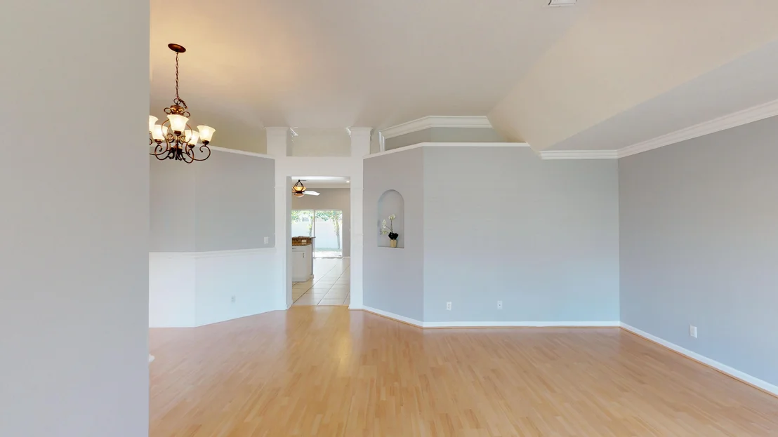 Photo of 6246 Leslie Street
