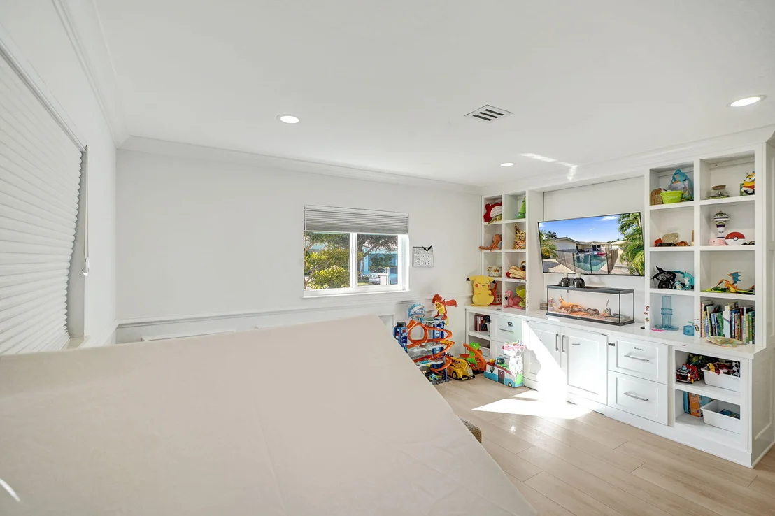 Photo of 4200 NE 22ND Terrace