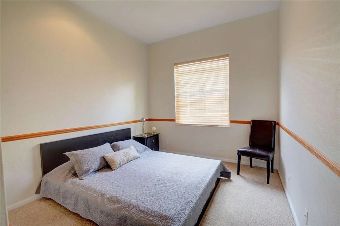 Photo of 926 Bluewood Terrace