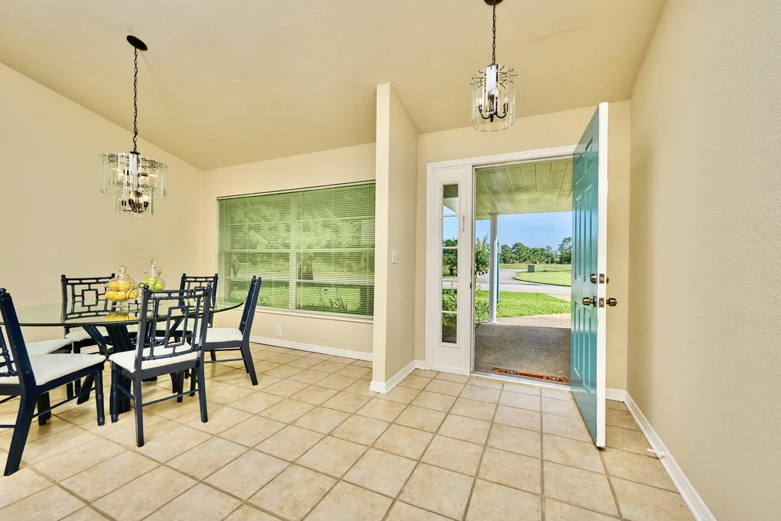 Photo of 415 Mac Lane