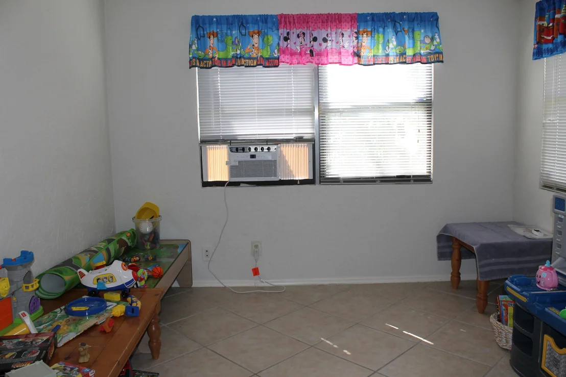 Photo of 606 Maplewood Drive