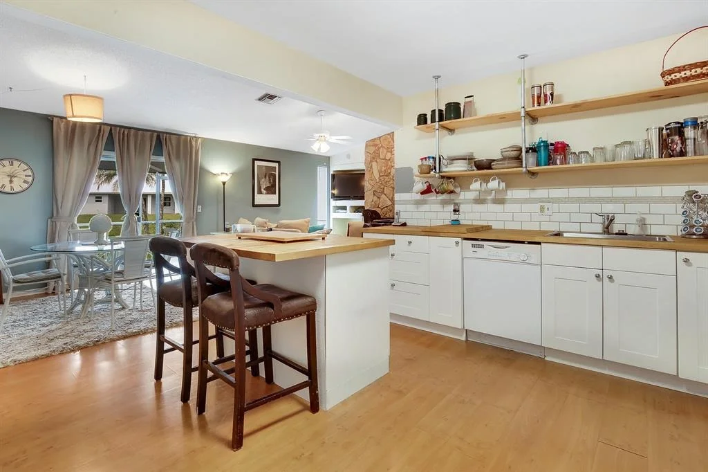 Photo of 16221 130th Way N