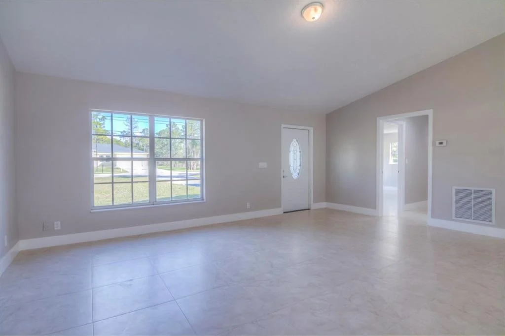 Photo of 17518 Tangerine Boulevard