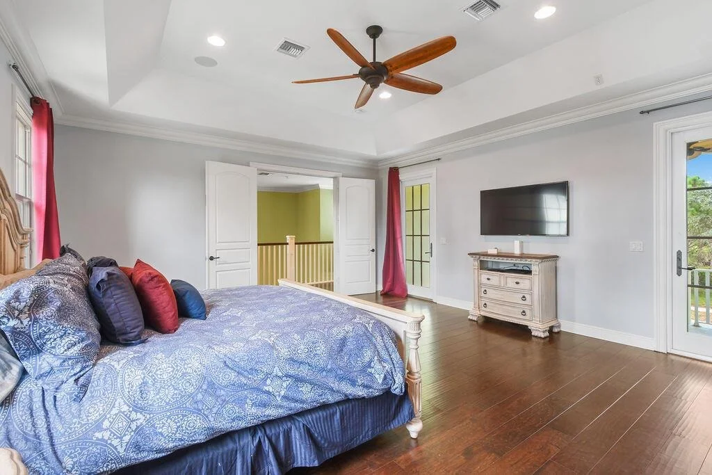 Photo of 3338 Greenway Drive