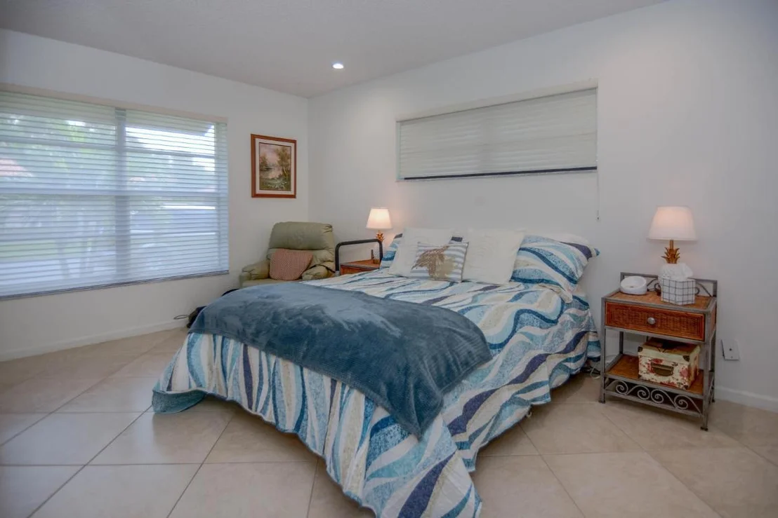Photo of Unit A at 4580 Laurel Tree Road