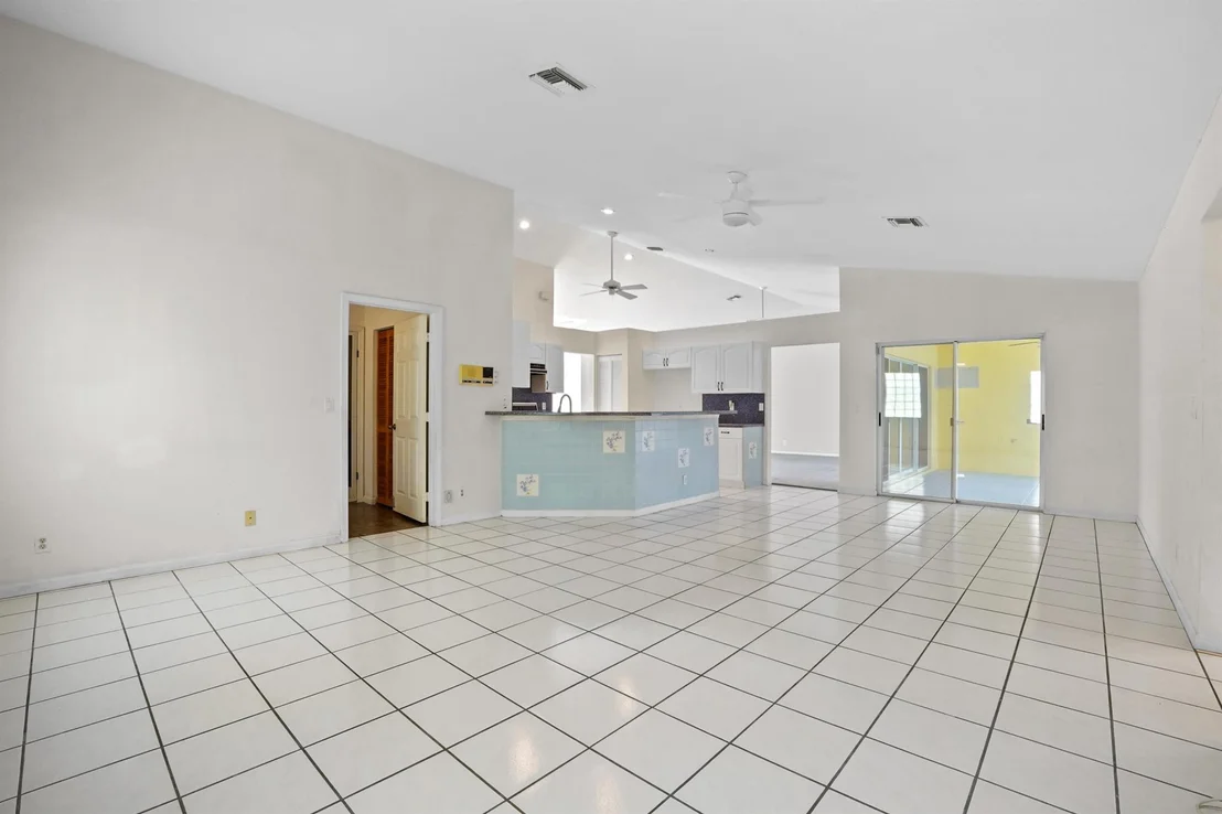Photo of 1112 Hatteras Circle