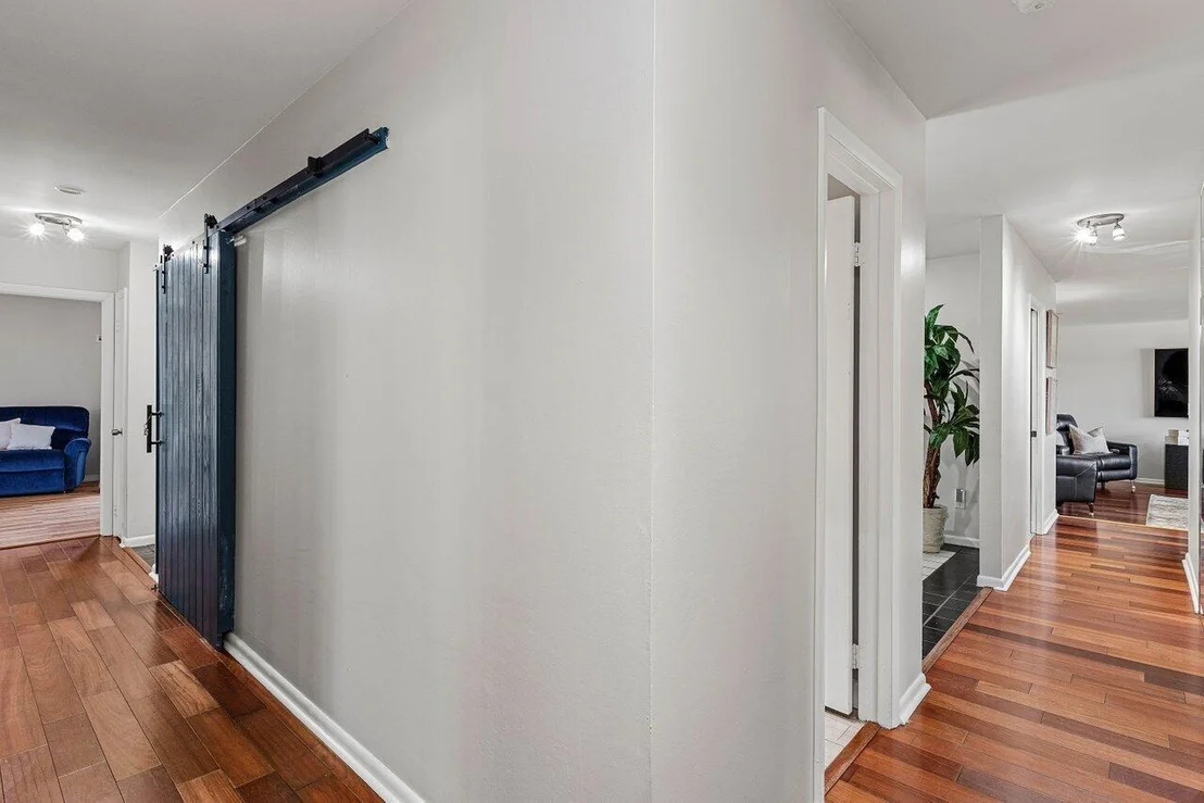 Photo of 641 West Drive