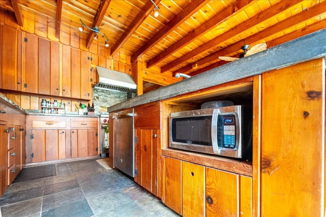 Photo of 6423 Riverland Drive