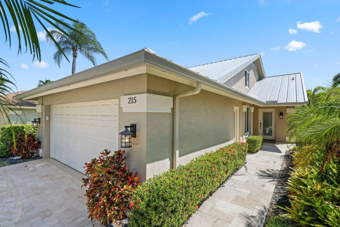 Photo of 215 Ridge Road