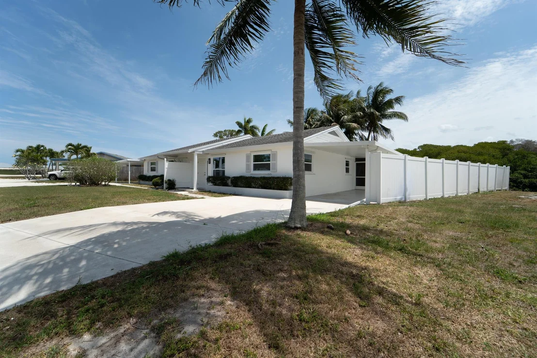 Photo of 1114 Stillwater Drive