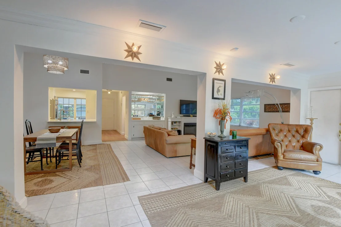 Photo of 299 Del Rio Boulevard