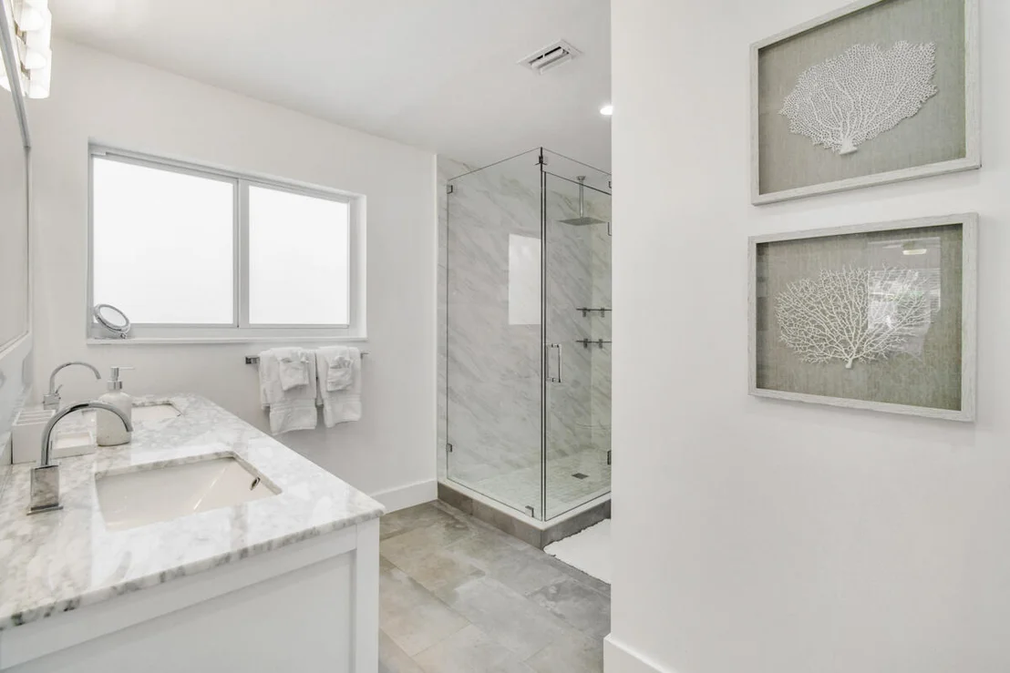 Photo of 1182 Beach Road