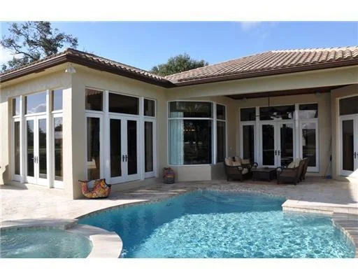 Photo of 4185 Live Oak Boulevard
