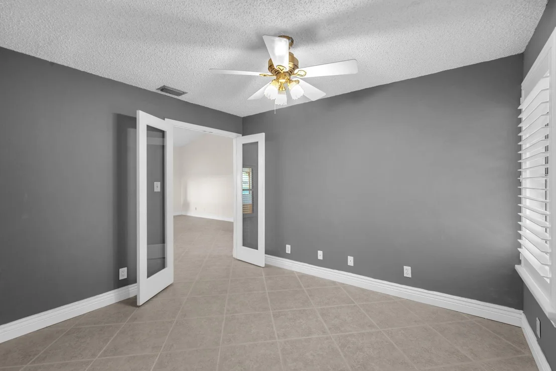 Photo of 2097 Montpeliar