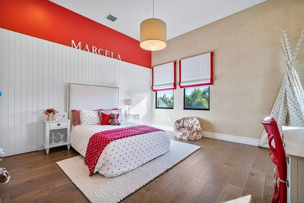 Photo of 16896 Pavilion Way