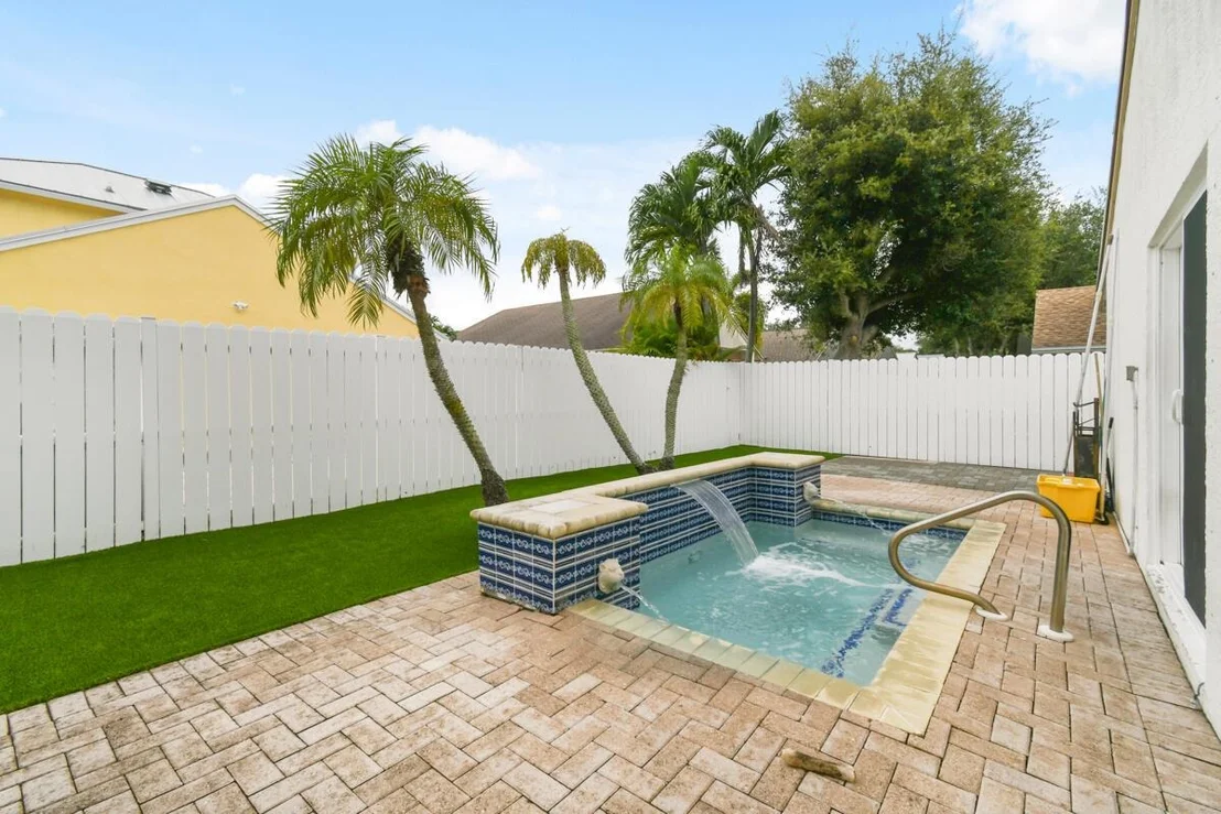 Photo of 102 Pennock Landing Circle