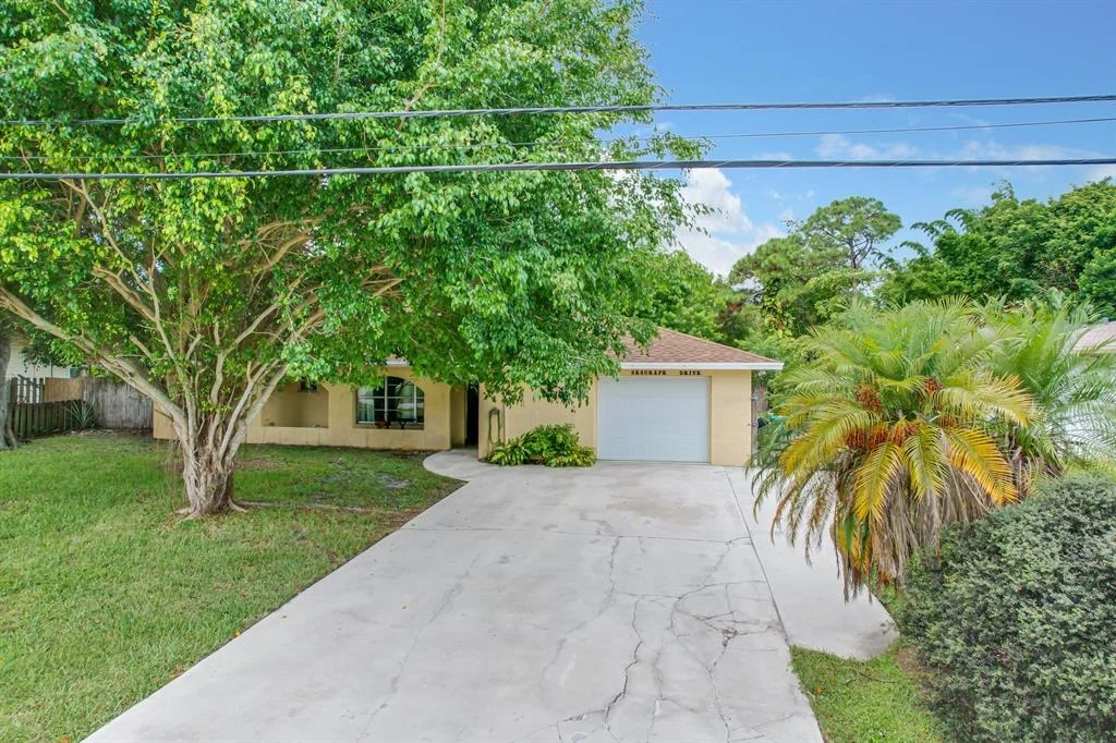 Photo of 6013 Seagrape Drive