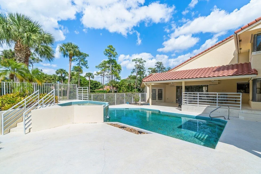 Photo of 13679 Greentree Trail