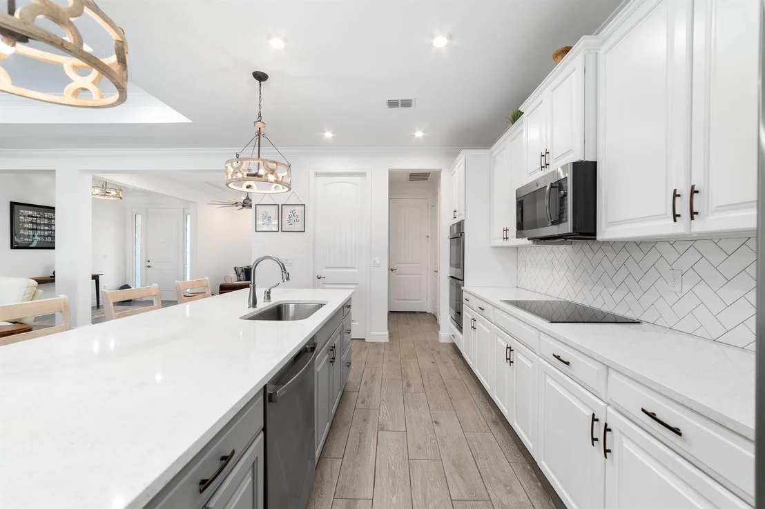 Photo of 6354 Arcadia Sq Square