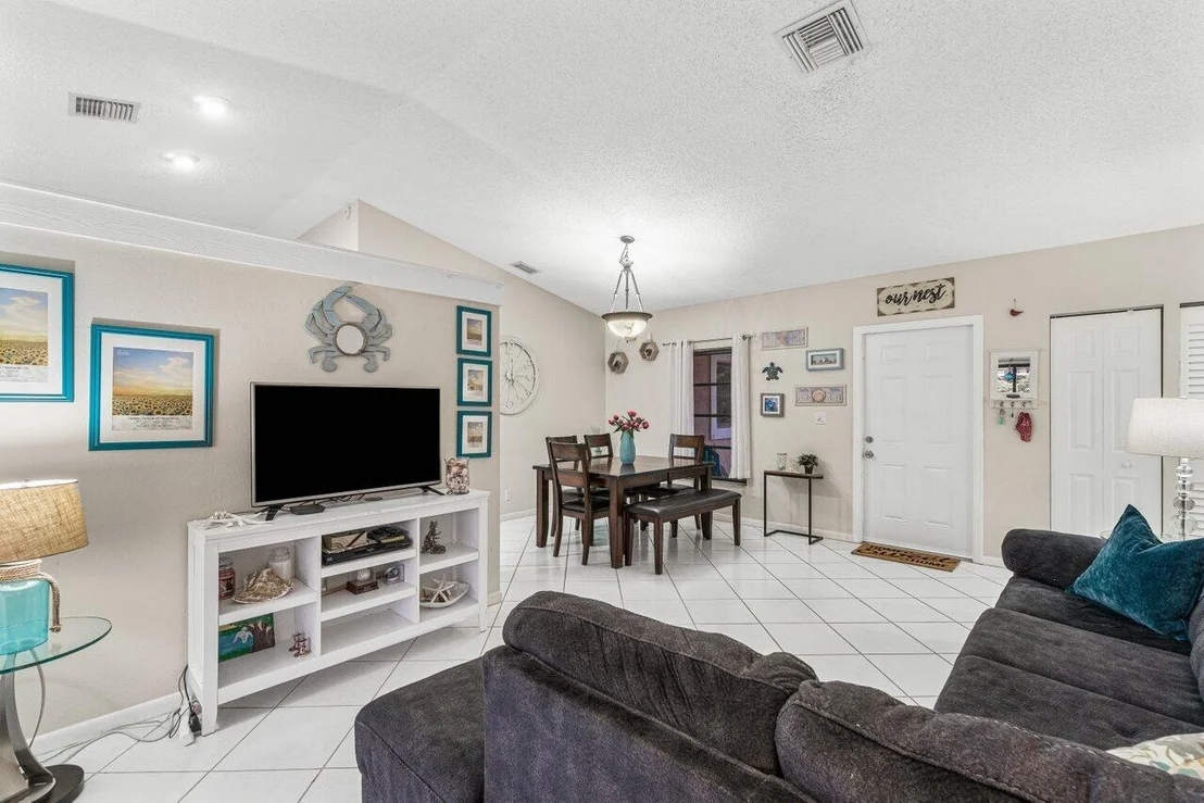 Photo of 21255 Summertrace Circle