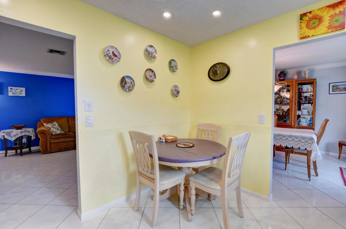 Photo of 6639 Overland Drive