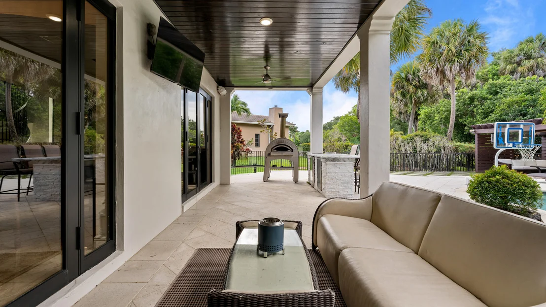 Photo of 9521 Eden Manor