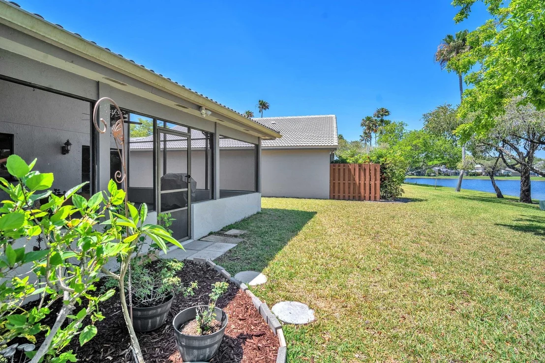 Photo of 2097 Montpeliar