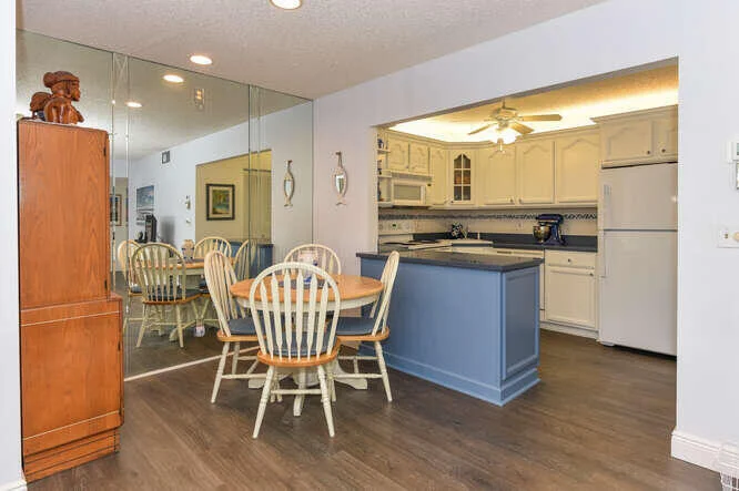 Photo of Unit D2 at 305 Knotty Pine Circle