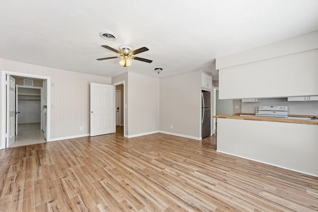 Photo of 2115 15th Place