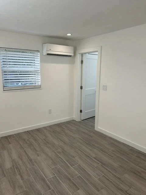 Photo of 4936 NE 19th Terrace