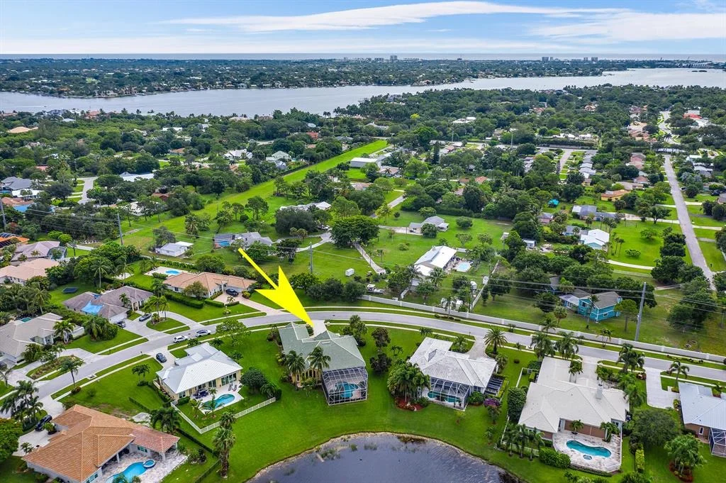 Photo of 18585 Lakeside Gardens Drive