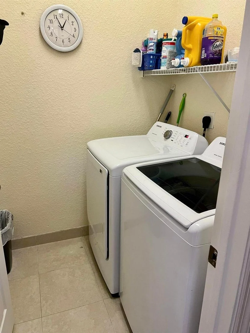 Photo of 2460 Sandy Cay