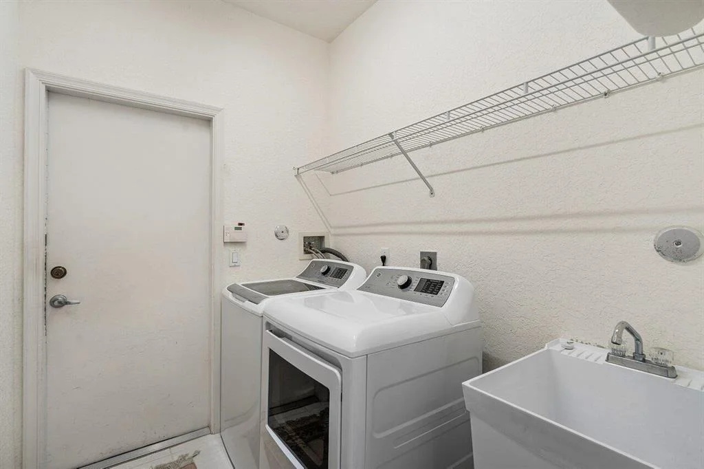 Photo of 12824 Hyland Circle