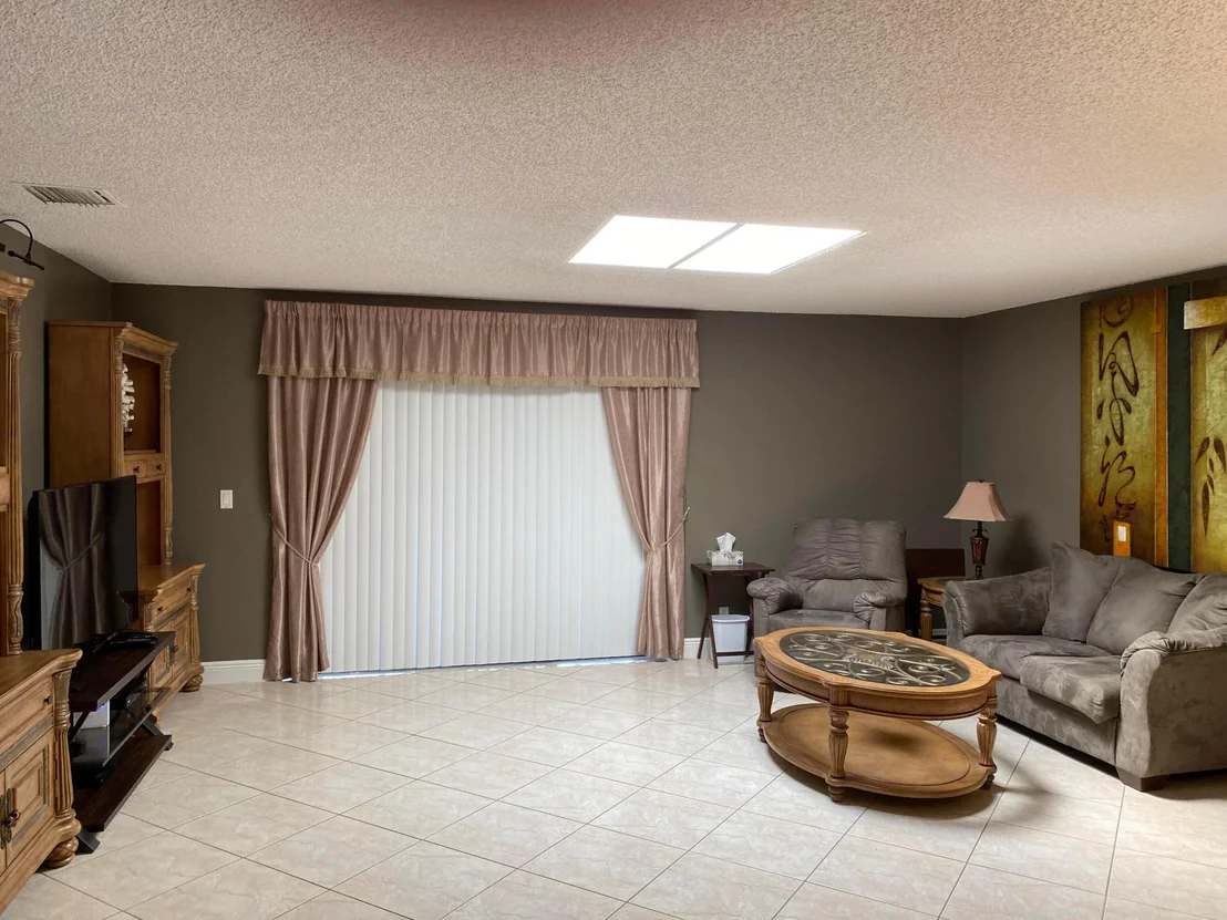 Photo of 5478 Mirror Lakes Boulevard