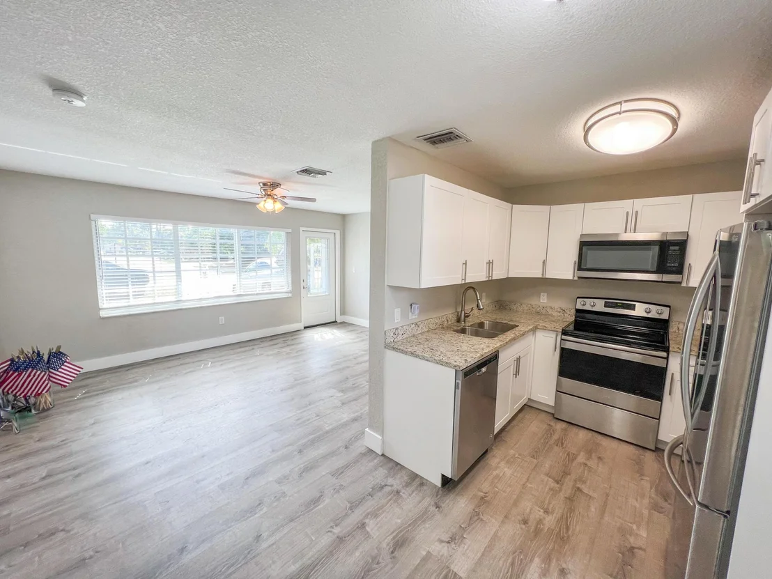 Photo of 435 Seminole Drive