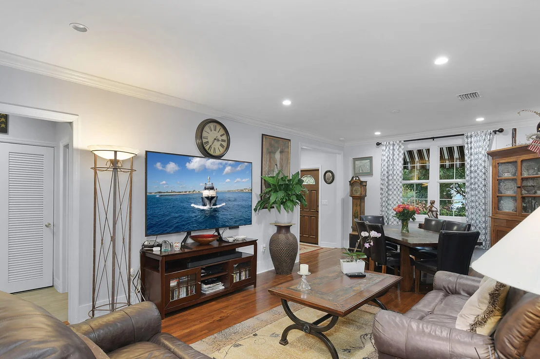 Photo of 525 Evergreen Drive