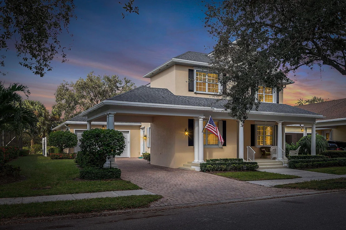 Photo of 216 Barbados Drive