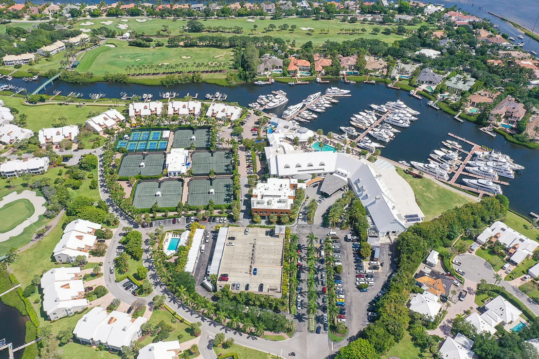 Photo of 176 Golf Village Boulevard