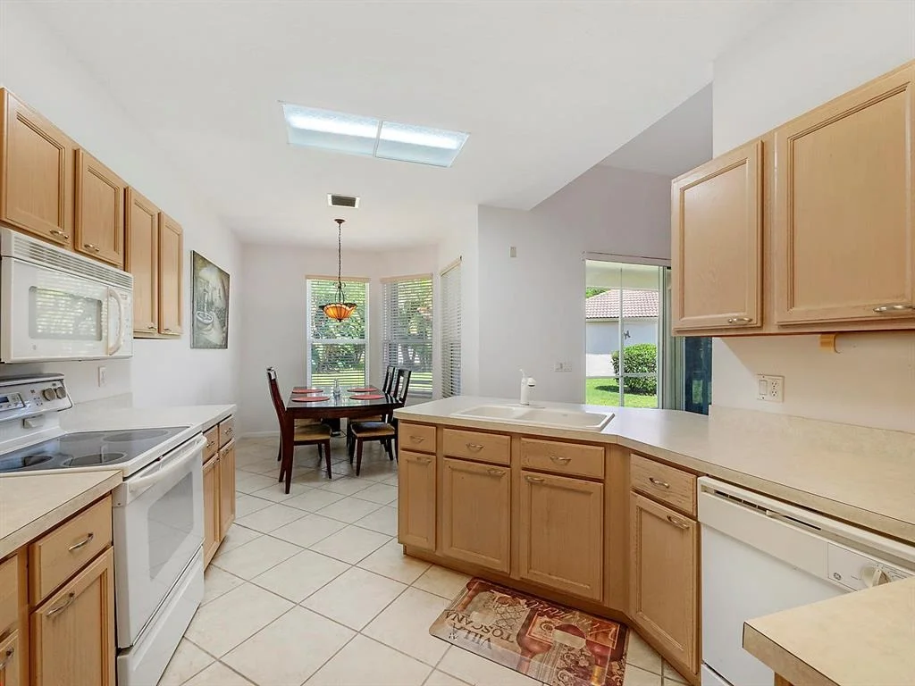 Photo of 2741 Pointe Circle