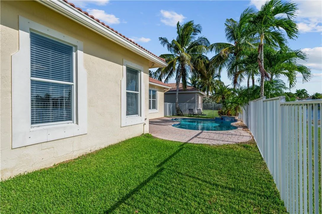 Photo of 1833 Harbor View Circle