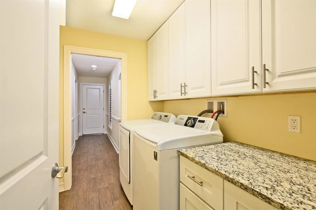 Photo of 17723 Carver Avenue